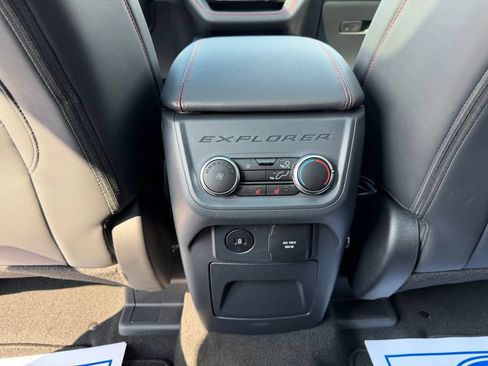 New 2026 Ford Explorer ST-Line w/ ST-Line Street Pack AWD/4WD image 17
