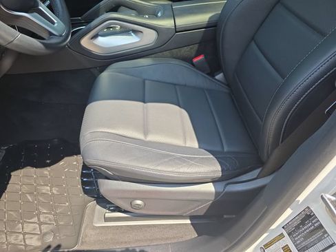 Used 2021 Mercedes-Benz GLS 450 4MATIC image 33