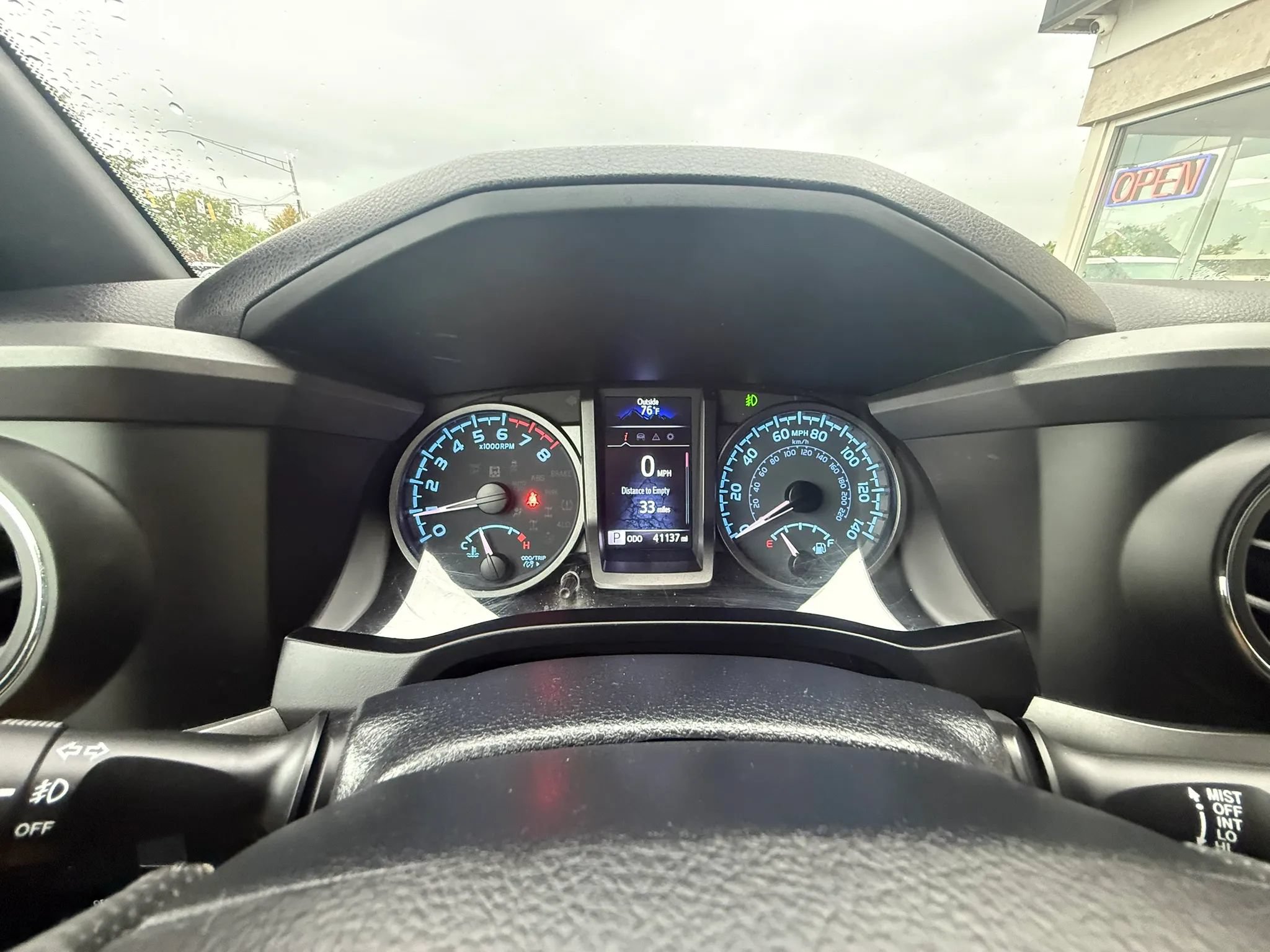 Used 2022 Toyota Tacoma TRD Off-Road AWD/4WD image 16