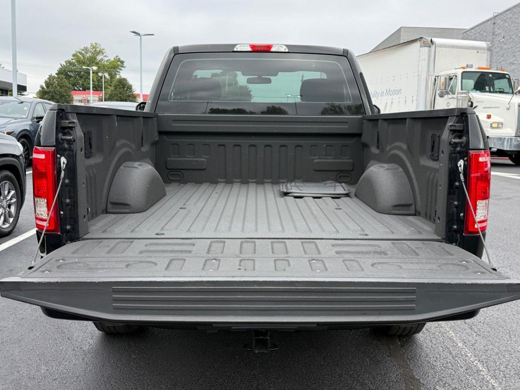 Used 2016 Ford F150 XL w/ Equipment Group 101A Mid RWD image 4