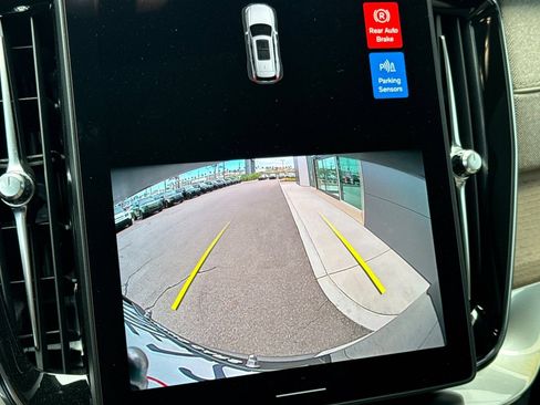 Certified 2026 Volvo XC90 B6 Core AWD/4WD image 23