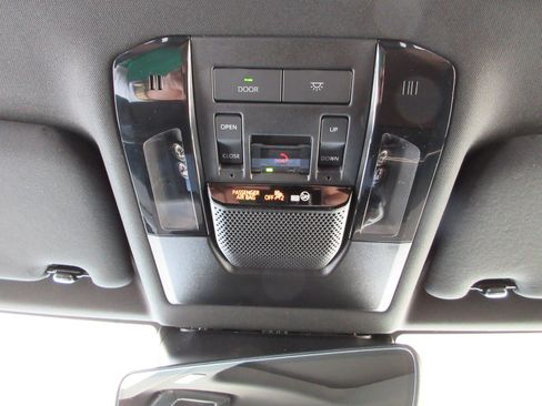 Used 2026 Lexus GX 550 w/ Cold Area Package AWD/4WD image 18