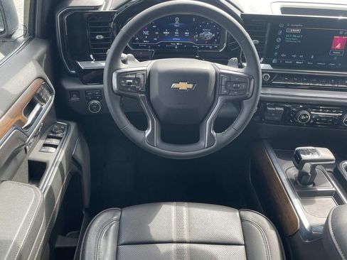 Used 2023 Chevrolet Silverado 1500 High Country AWD/4WD image 14