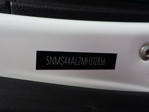 Used 2021 Hyundai Santa Fe Limited image 43