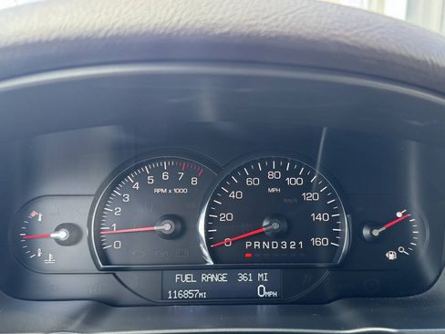 Used 2009 Cadillac DTS FWD image 11