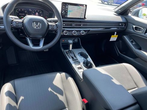 Used 2025 Honda Civic Sport image 11