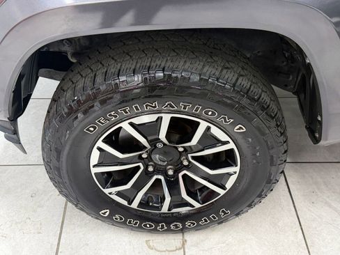 Used 2021 Toyota Tacoma TRD Sport w/ Technology Package AWD/4WD image 34