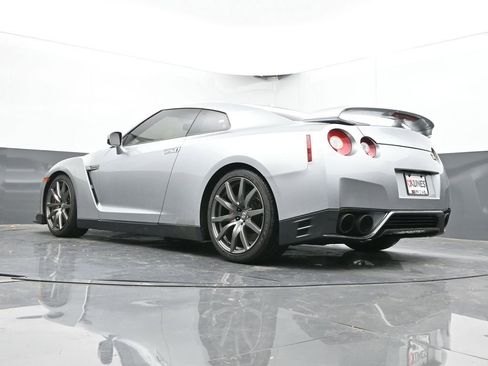 Used 2012 Nissan GT-R Premium AWD/4WD image 49