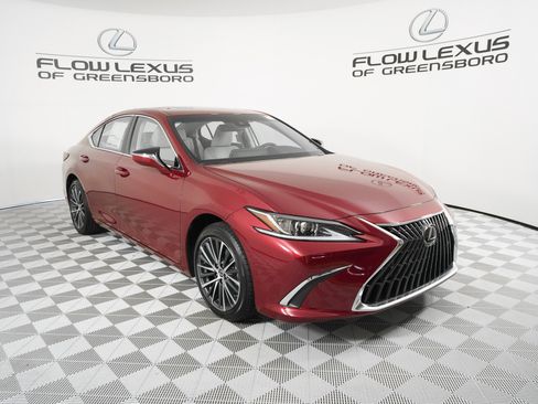 New 2025 Lexus ES 350 w/ Premium Package image 3