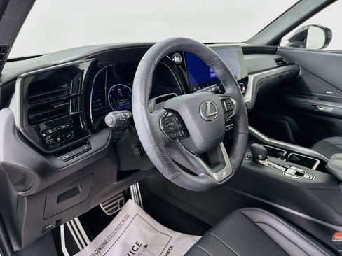 Used 2025 Lexus TX 350 AWD w/ Technology Package image 9