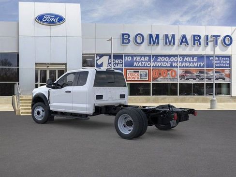 New 2026 Ford F450 XL w/ XL Chrome Package image 4