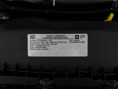 Used 2021 GMC Savana 2500 Extended w/ Driver Convenience Package image 30