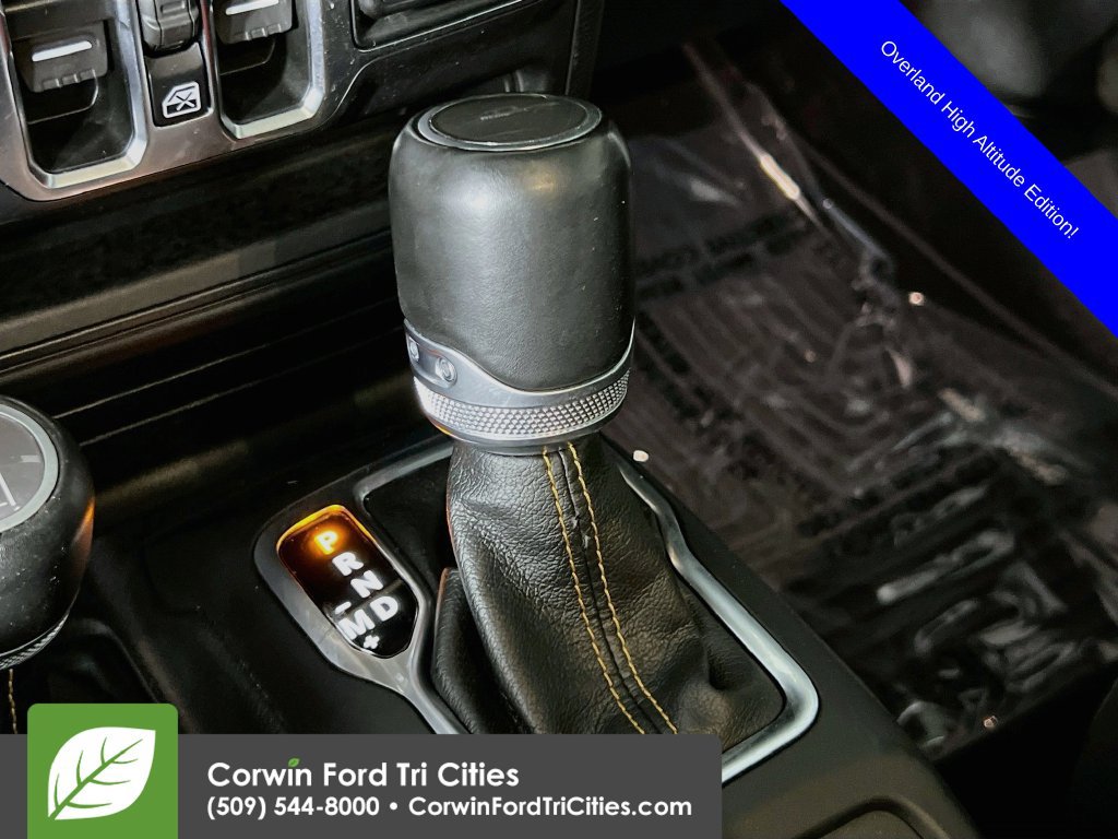 Used 2023 Jeep Gladiator Overland AWD/4WD image 9