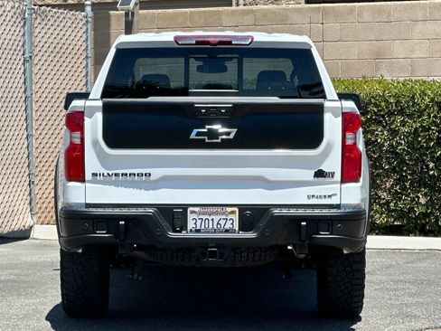 Certified 2024 Chevrolet Silverado 1500 ZR2 w/ ZR2 Bison Edition AWD/4WD image 5