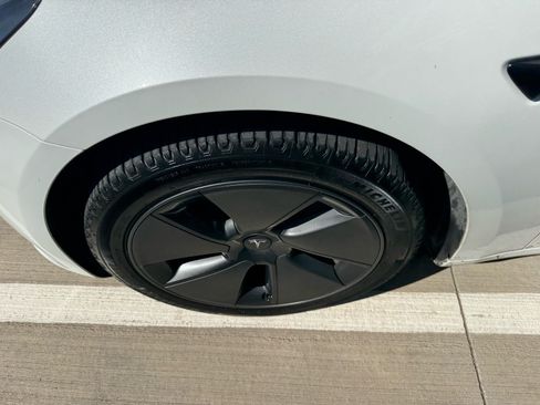 Used 2023 Tesla Model 3 Standard Range RWD image 8