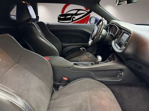 Used 2016 Dodge Challenger R/T Scat Pack w/ Leather Interior Group RWD image 15