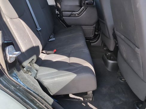 Used 2014 Jeep Wrangler Unlimited Sport w/ Quick Order Package 24S image 27