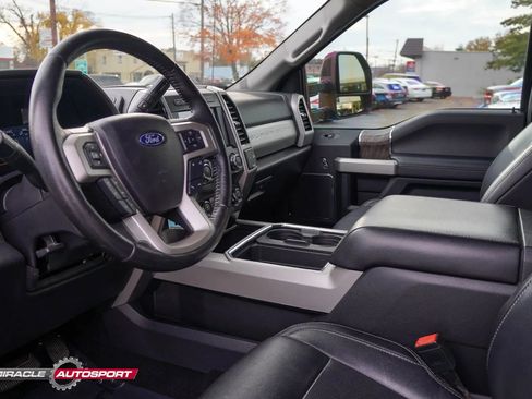 Used 2019 Ford F450 Lariat image 22