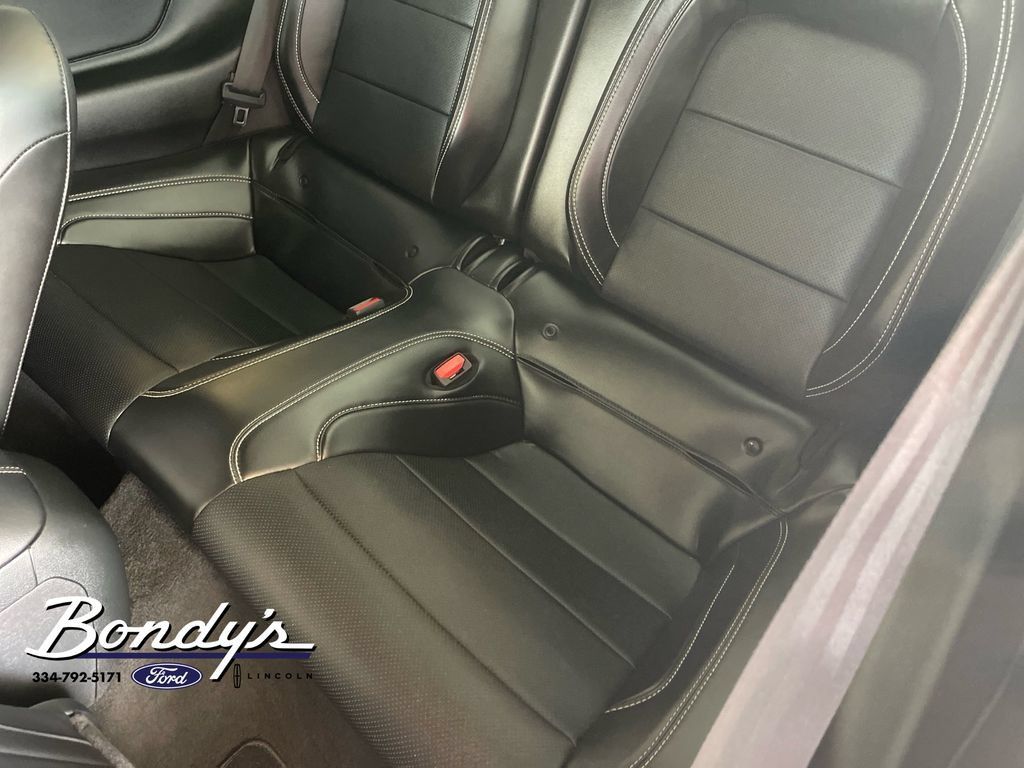 Used 2021 Ford Mustang Shelby GT500 w/ Technology Package RWD image 11
