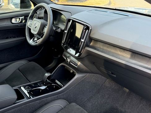 Used 2023 Volvo C40 P8 Recharge Plus w/ Protection Package Premier image 14