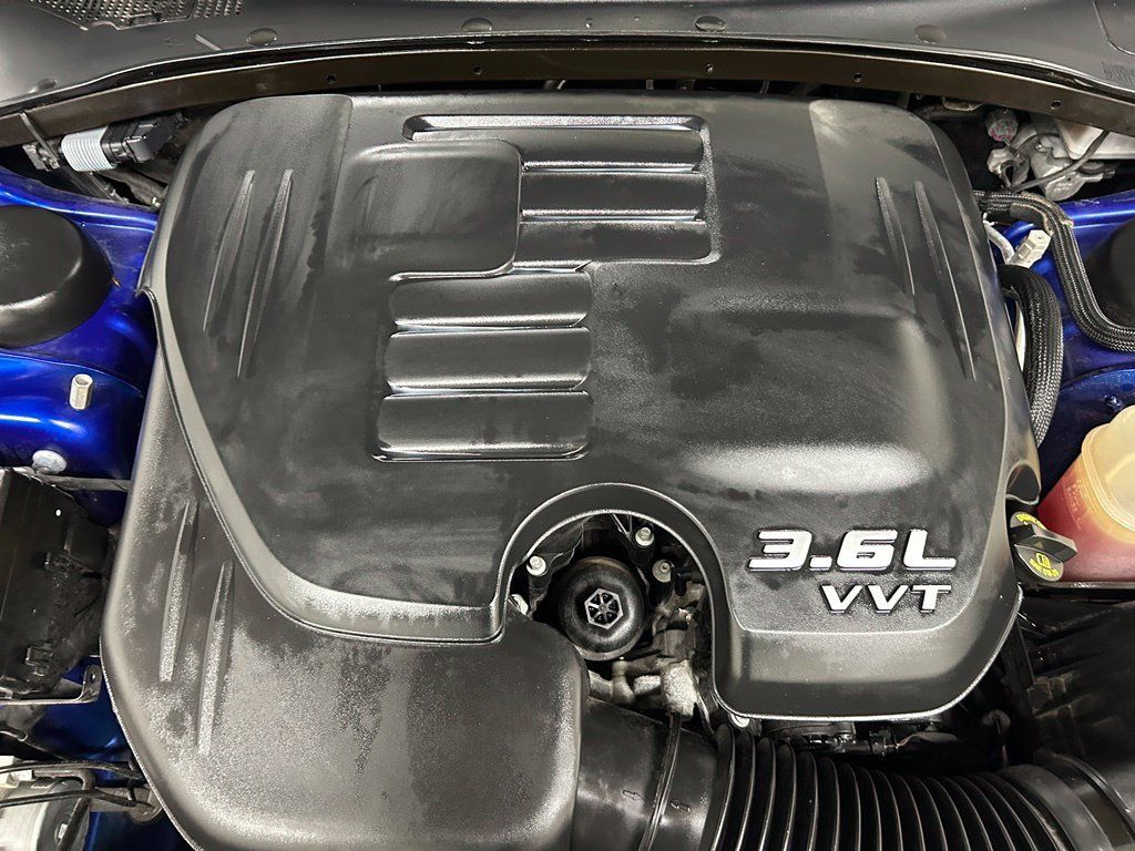 Used 2020 Chrysler 300 S w/ 300S Premium Group 2 RWD image 10