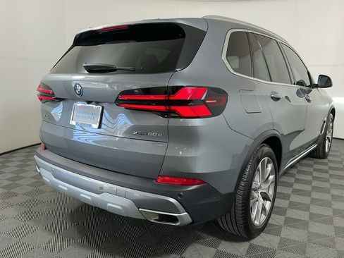 Certified 2025 BMW X5 xDrive50e AWD/4WD image 5