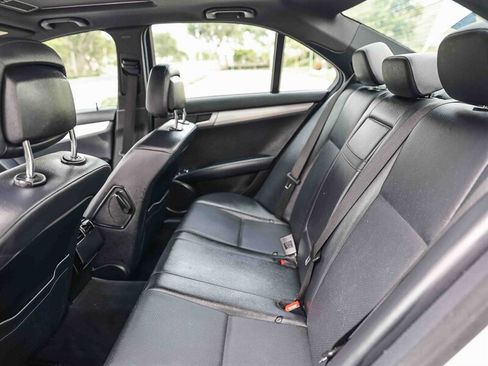 Used 2013 Mercedes-Benz C 250 Sedan image 30