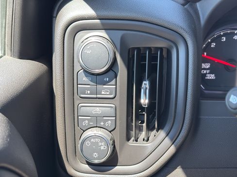 Used 2024 Chevrolet Silverado 1500 W/T w/ Trailering Package AWD/4WD image 7