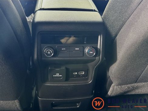 Used 2023 GMC Acadia SLE w/ Driver Convenience Package AWD/4WD image 32