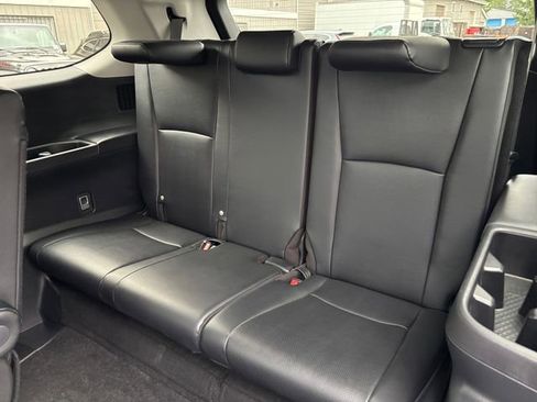 Used 2025 Toyota Grand Highlander XLE image 30