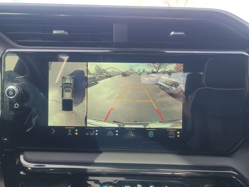 Used 2022 GMC Sierra 1500 AT4X image 29