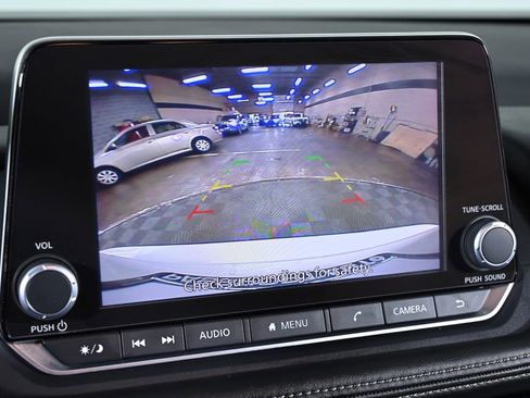 Certified 2025 Nissan Rogue S image 16