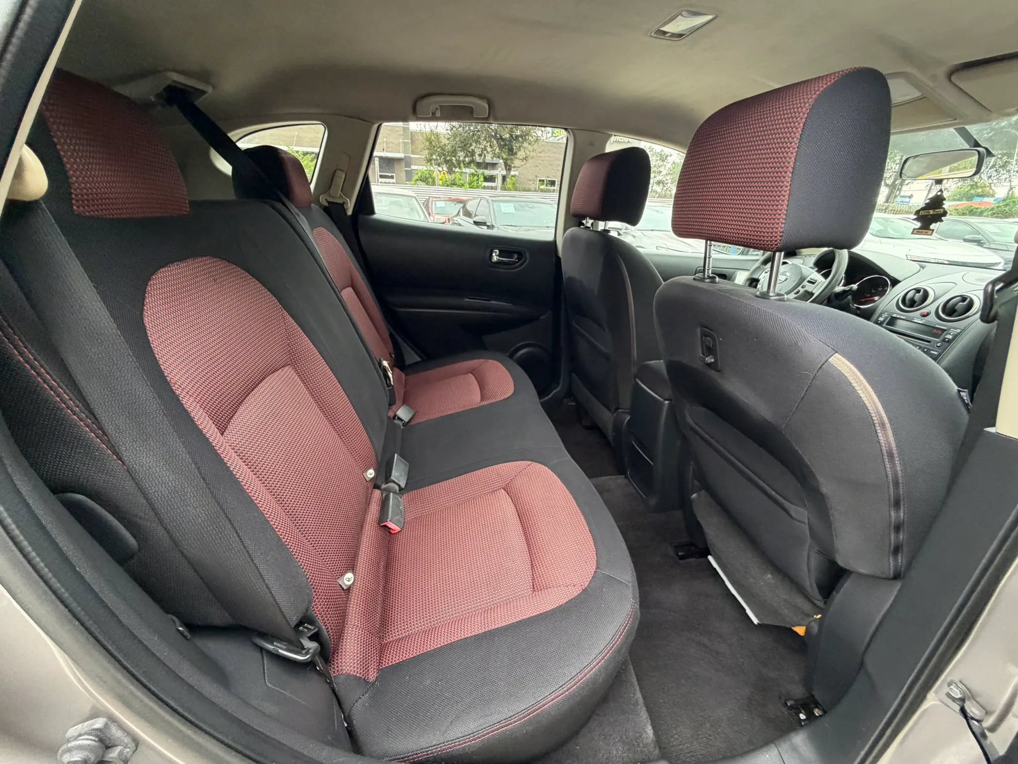 Used 2009 Nissan Rogue SL w/ Premium Pkg FWD image 9