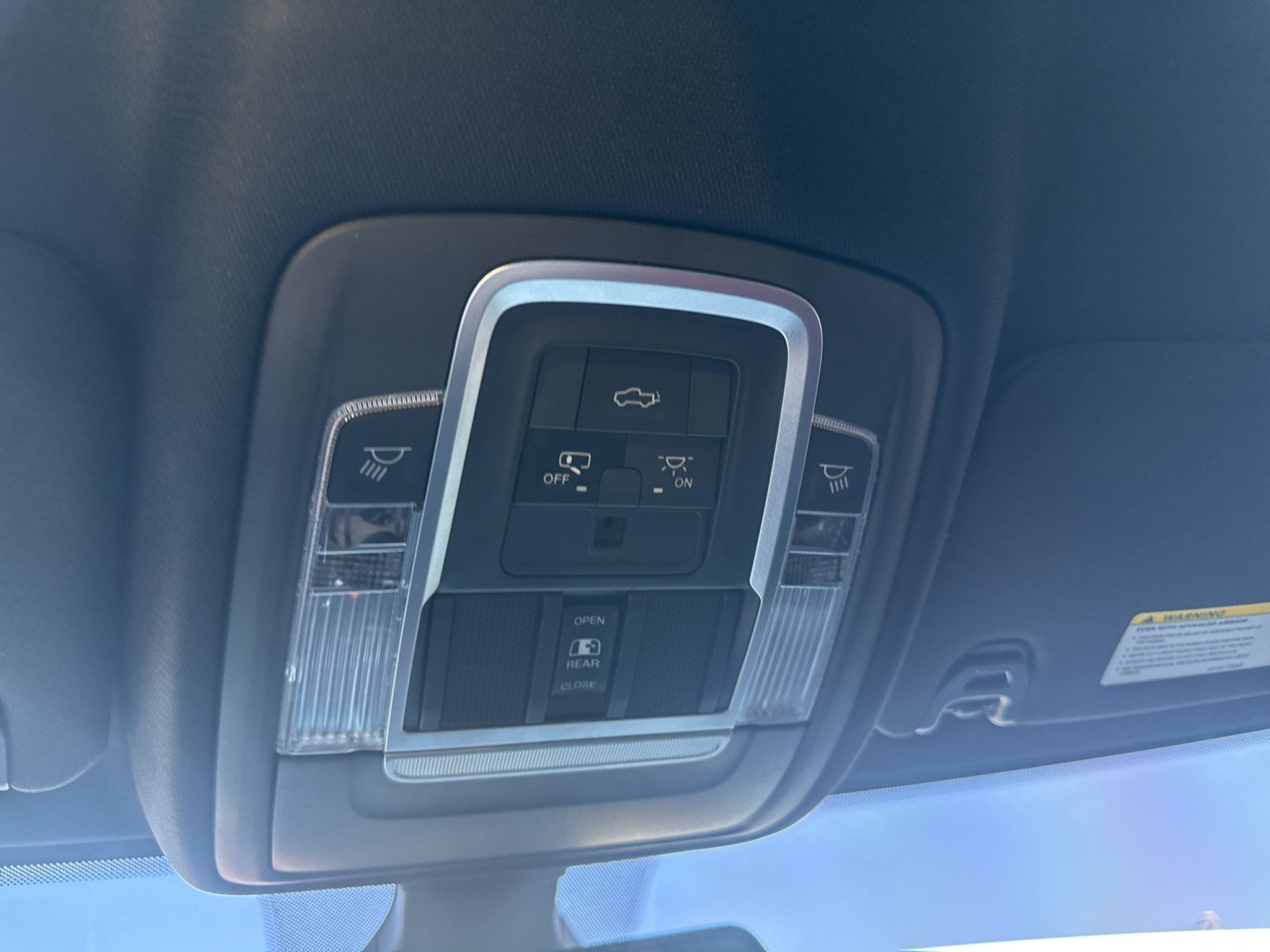Used 2021 RAM 2500 Laramie w/ Night Edition AWD/4WD image 31