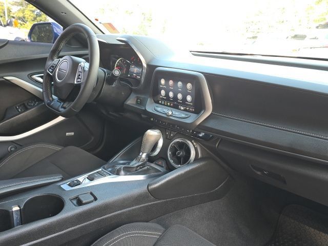 Used 2022 Chevrolet Camaro LT w/ RS Package RWD image 15