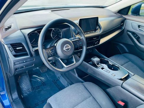 Used 2023 Nissan Rogue SV FWD image 10