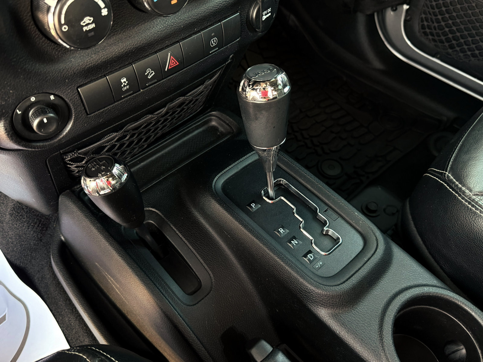 Used 2018 Jeep Wrangler Unlimited Sport AWD/4WD image 21