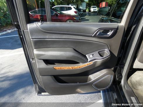 Used 2015 Chevrolet Suburban LTZ image 50