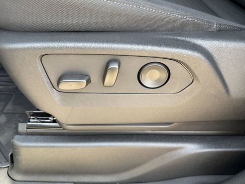 New 2026 Chevrolet Suburban LS RWD image 23