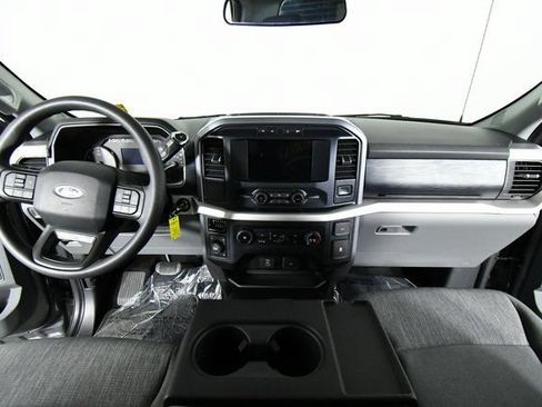 Used 2021 Ford F150 XLT AWD/4WD image 18