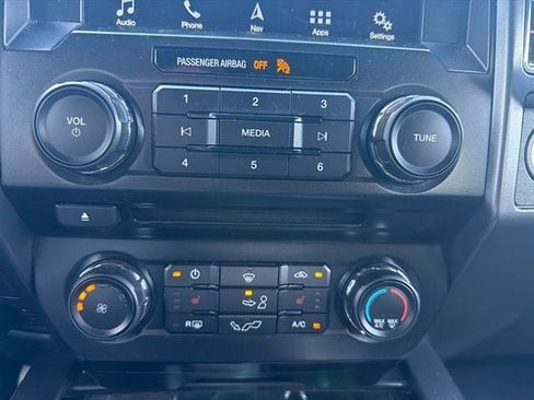 Used 2018 Ford F150 XLT w/ Equipment Group 302A Luxury AWD/4WD image 15