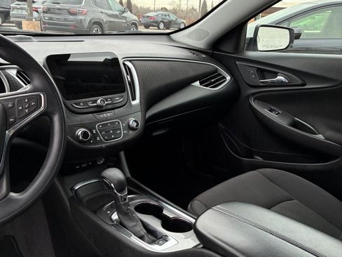 Used 2024 Chevrolet Malibu LT image 10