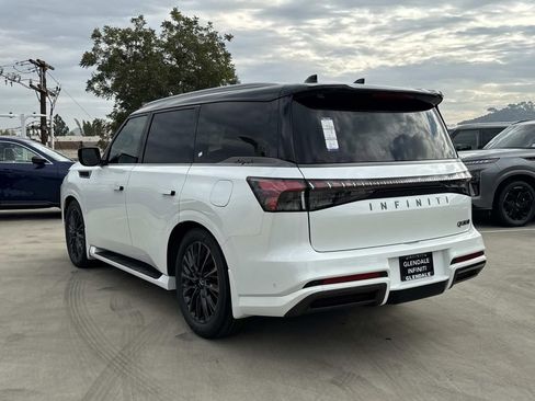 New 2026 INFINITI QX80 Autograph w/ Premium Cargo Package AWD/4WD image 3