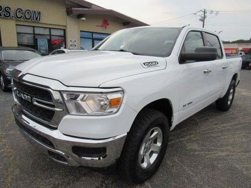 Used 2019 RAM 1500 Tradesman AWD/4WD image 2