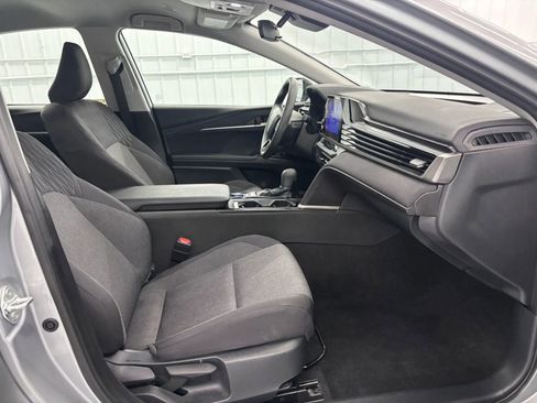 Used 2025 Toyota Camry LE FWD image 34
