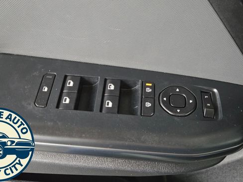 Used 2025 Kia K4 FWD image 19