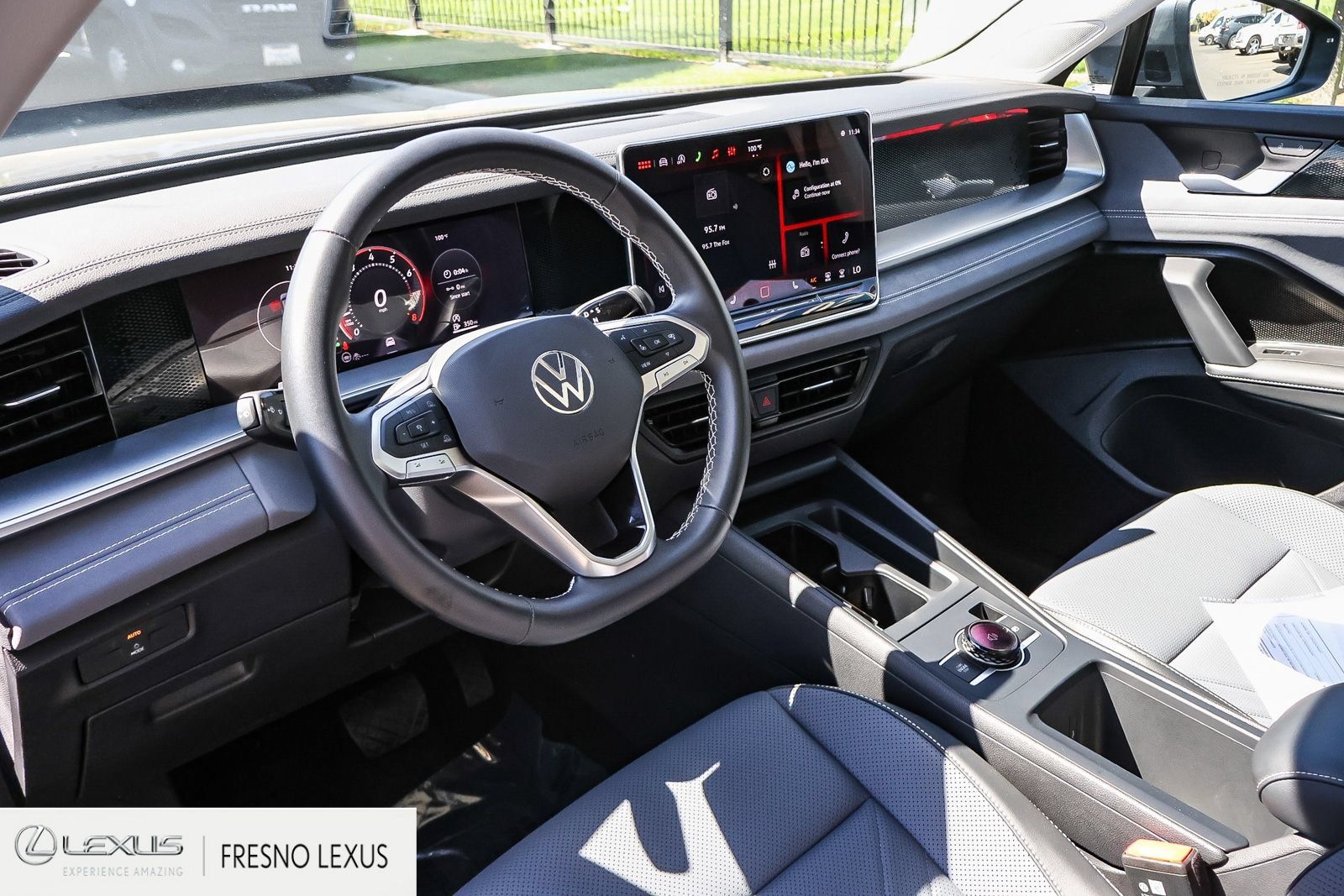 Used 2026 Volkswagen Tiguan SE FWD image 19
