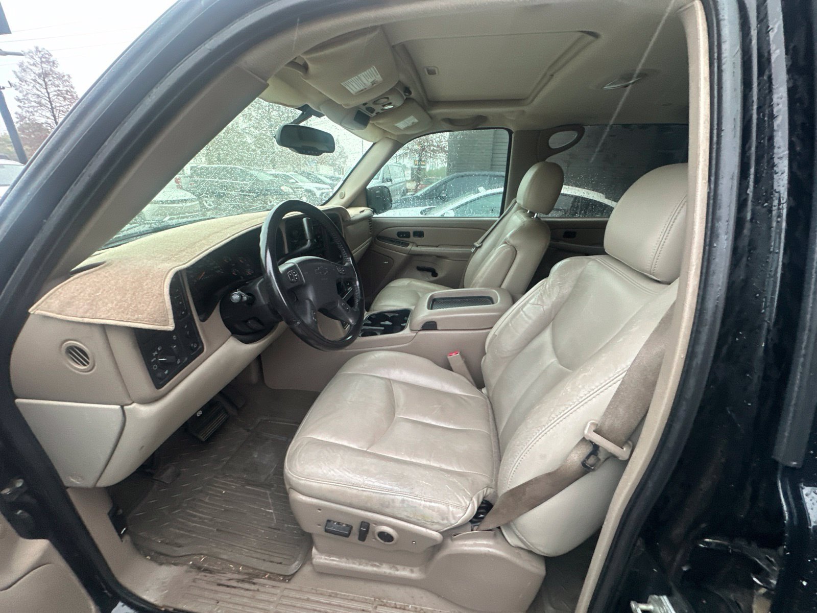 Used 2006 Chevrolet Avalanche Z71 w/ Sun And Sound Package AWD/4WD image 9