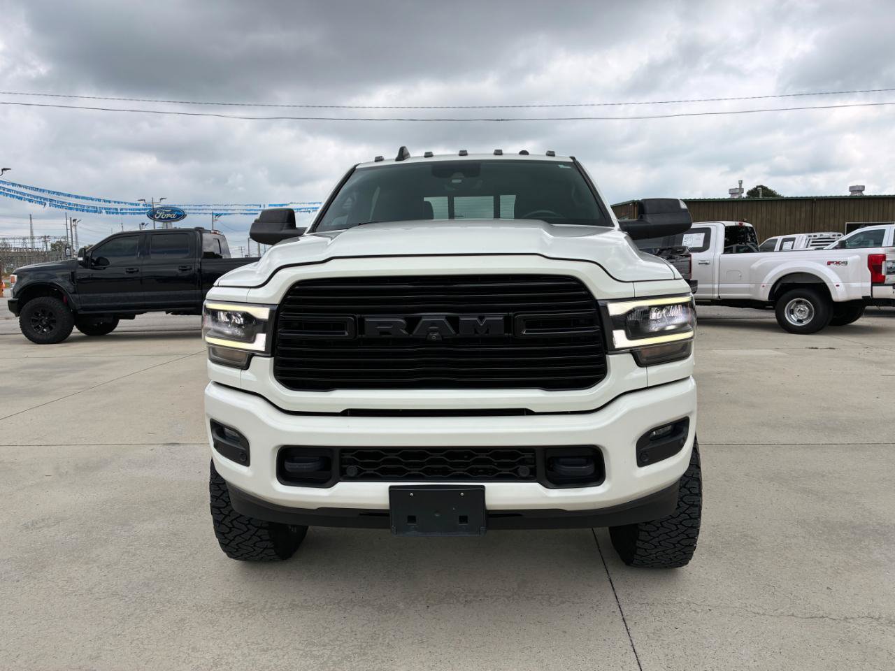 Used 2020 RAM 2500 Laramie w/ Night Edition AWD/4WD image 3