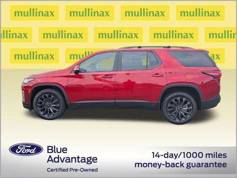 Used 2023 Chevrolet Traverse RS FWD image 12